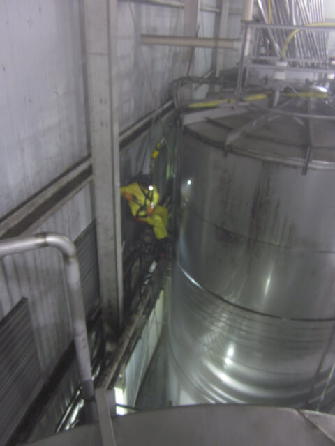 cleaning silo